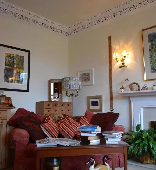 Aamiaismajoitus (B&B) The Spindle Guest Rooms