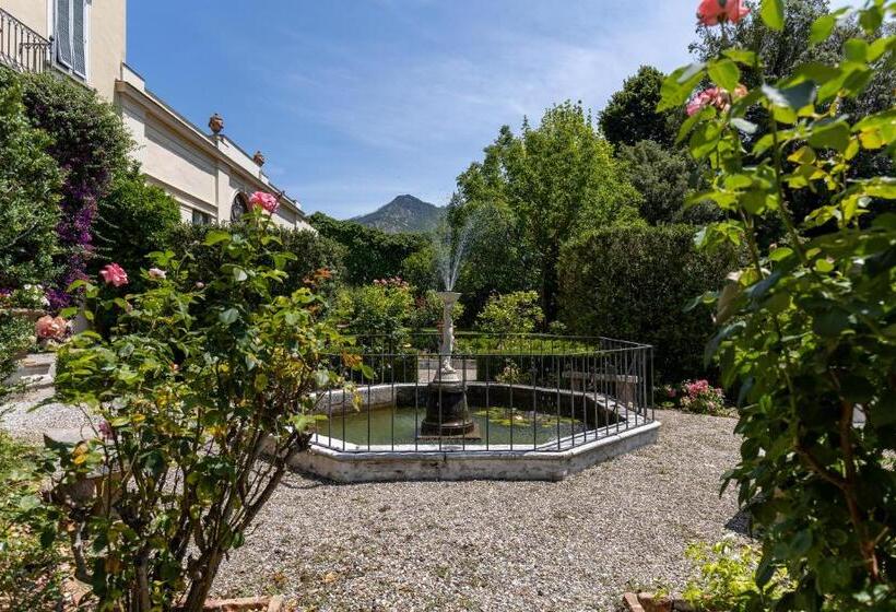 住宿加早餐  Villa Scorzi   Relais De Charme