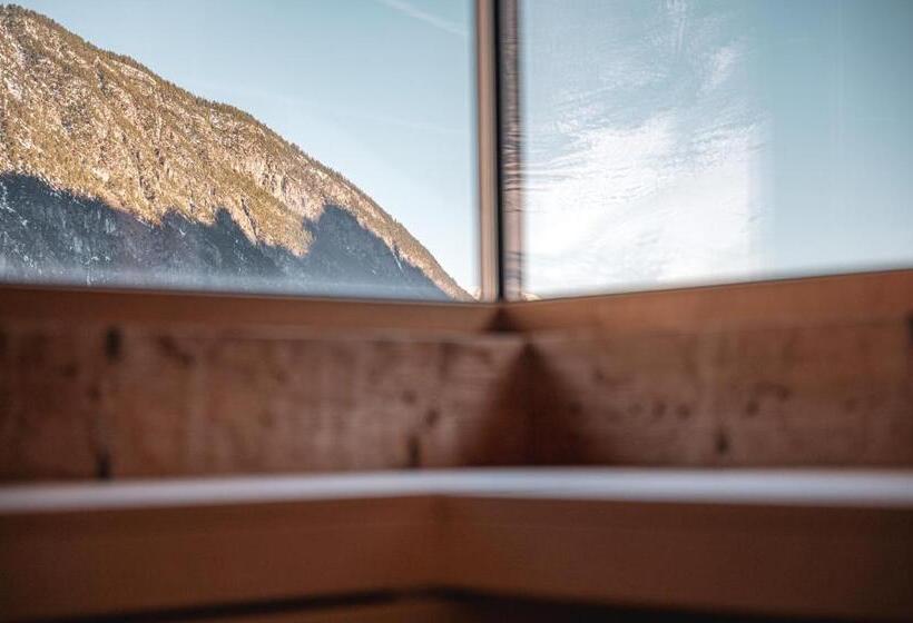 هتل Alpen Suites Brandnertal