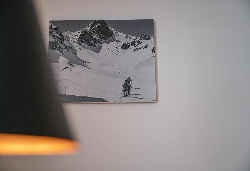 هتل Alpen Suites Brandnertal