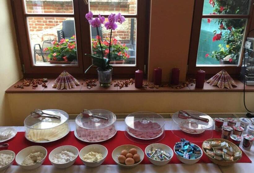 هتل Aurelius Mikulov