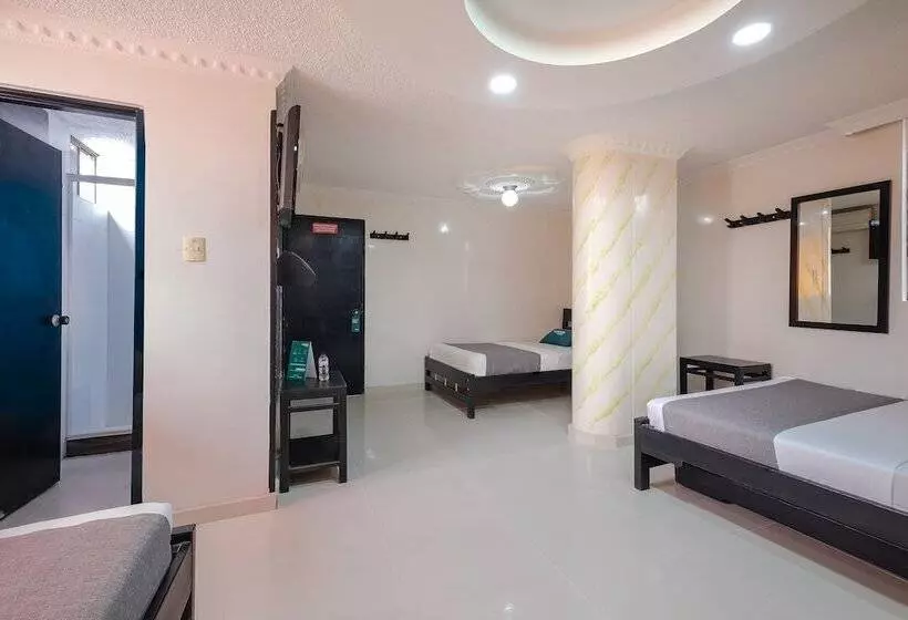 ホテル Ayenda Castillo Real 1521