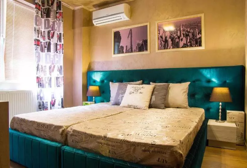 ホテル Jorela Family