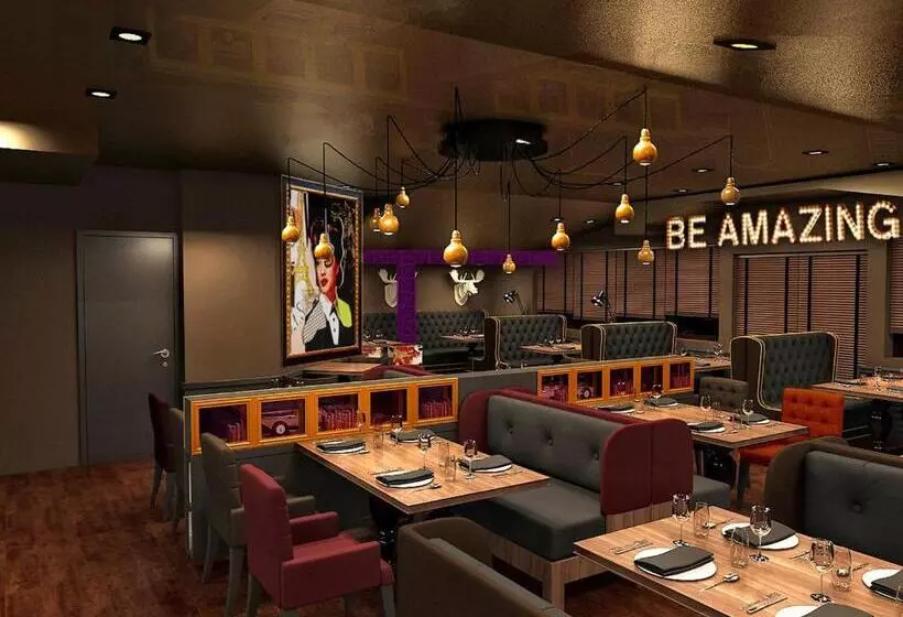 ホテル Jorela Family