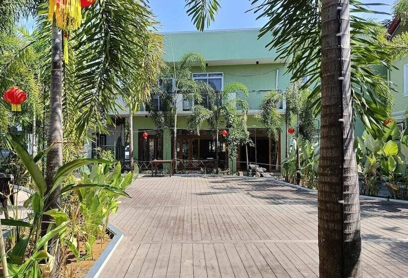 호텔 Marand Resort  Highway