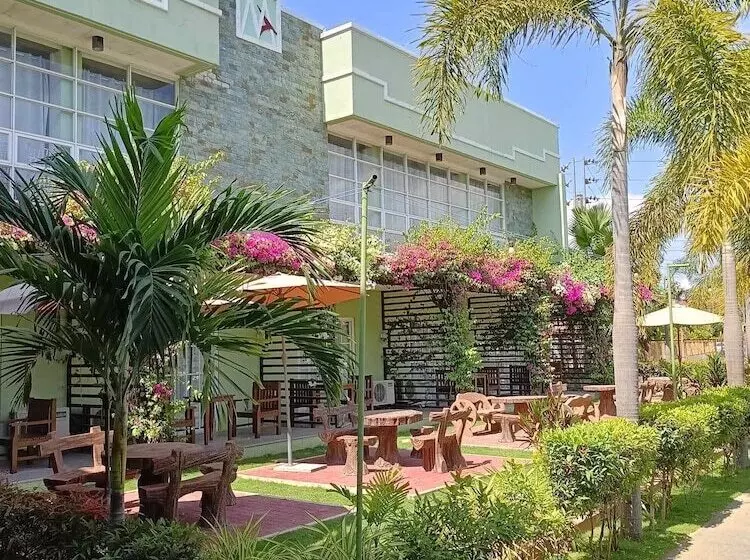 Hotelli Marand Resort  Highway