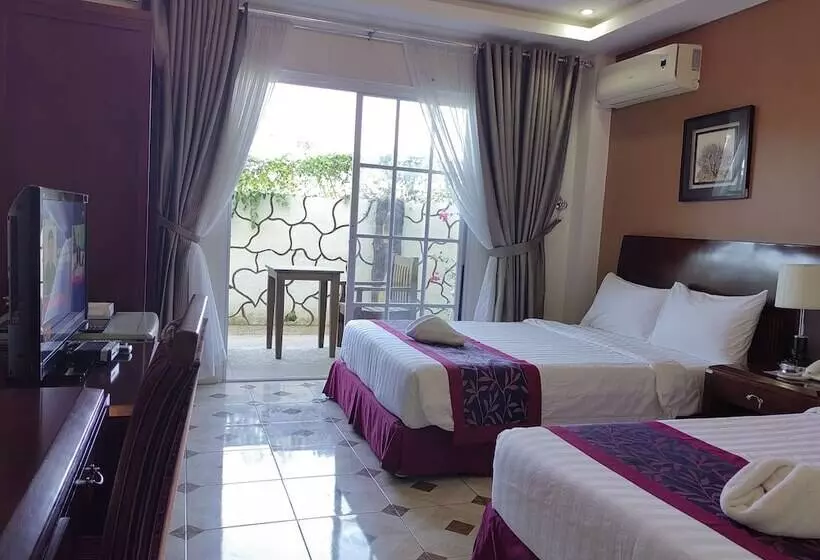 Hotelli Marand Resort  Highway