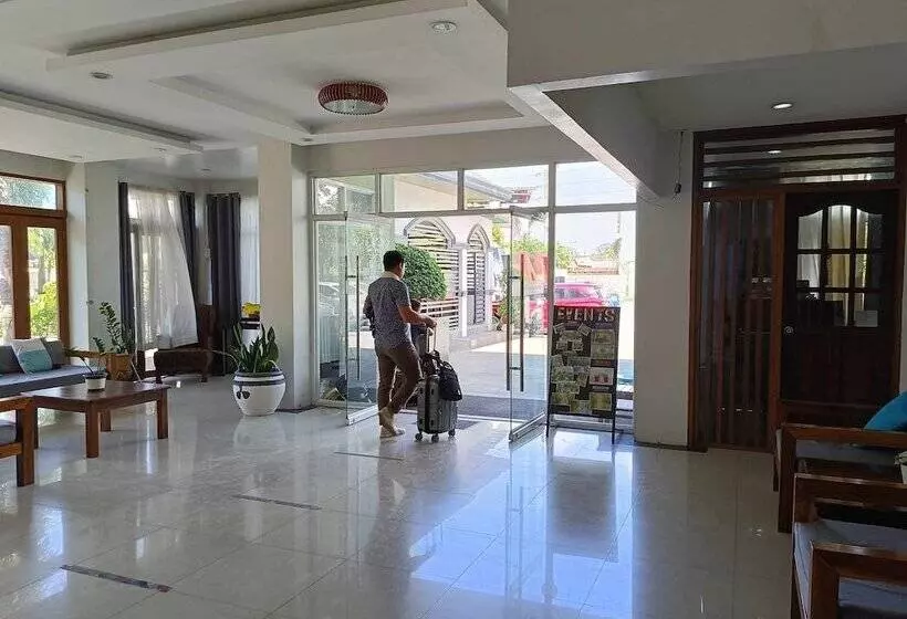 Hotelli Marand Resort  Highway