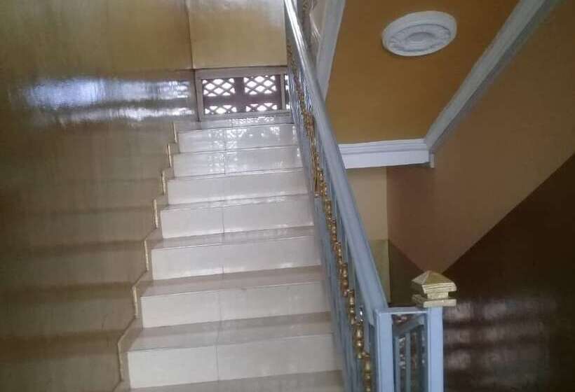 בית מלון כפרי Nhyira