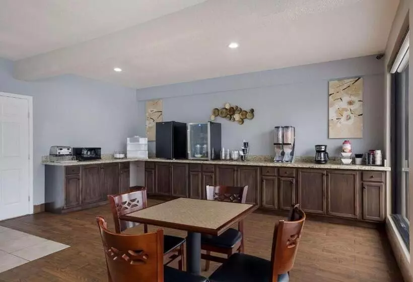 Surestay Hotel Laredo By Best Western