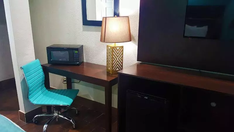 Surestay Hotel Laredo By Best Western