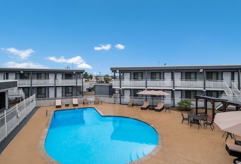 Surestay Hotel Laredo By Best Western