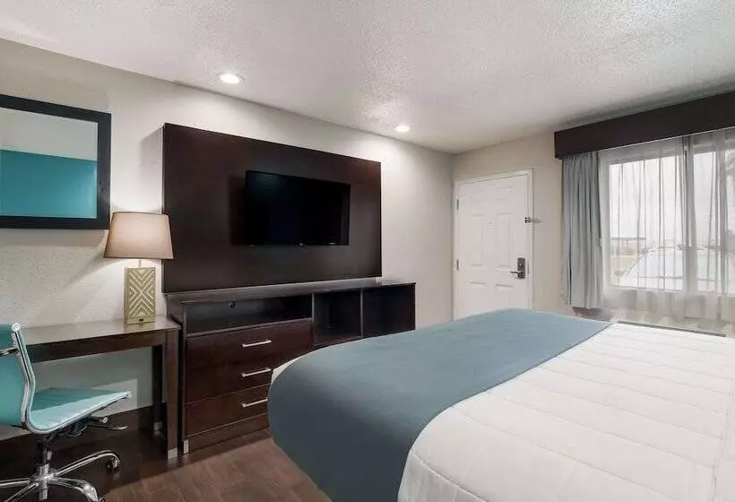 Surestay Hotel Laredo By Best Western