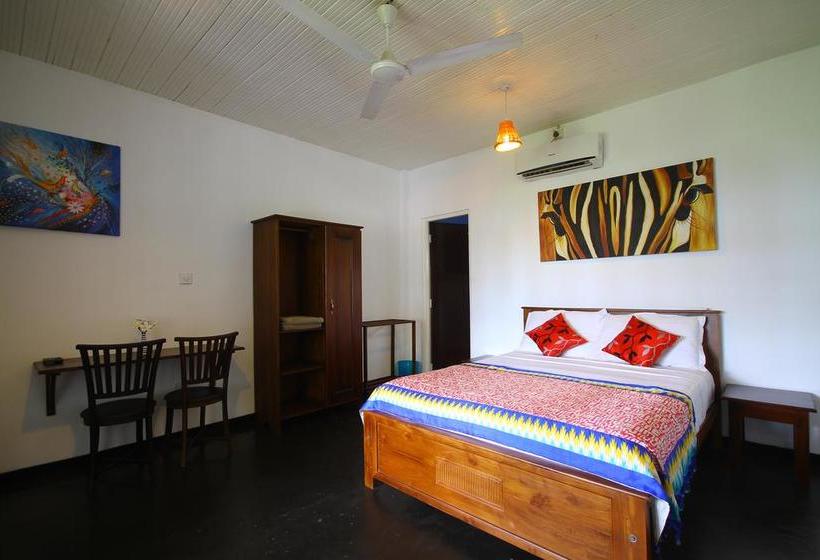 Hotel The Caribbean Gate Resort & Cafe