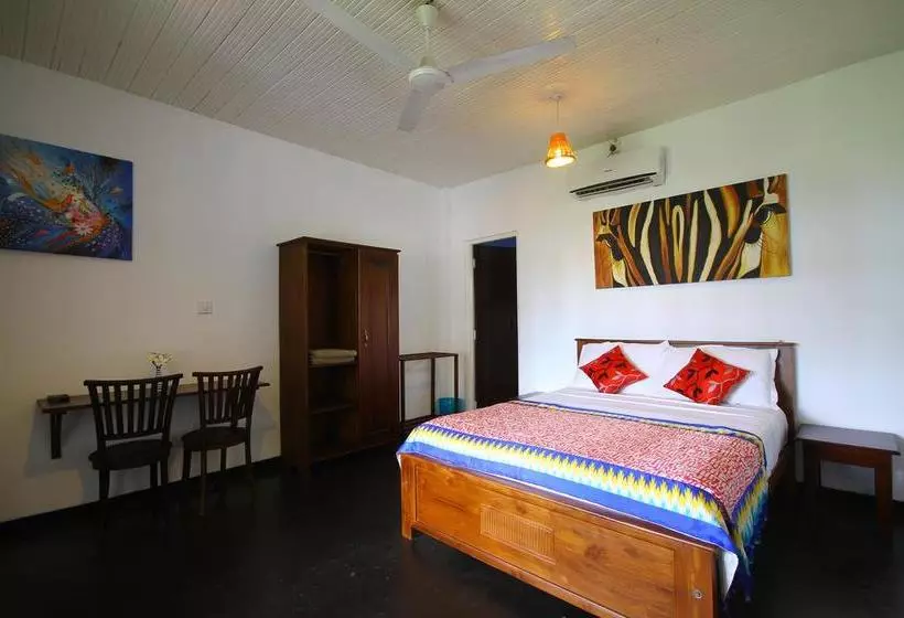 Hotel The Caribbean Gate Resort & Cafe