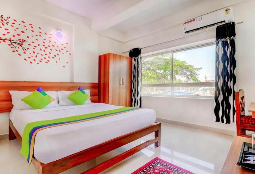 Hotel Treebo Atithi Comforts, 1 Km From Nisargadhama Forest