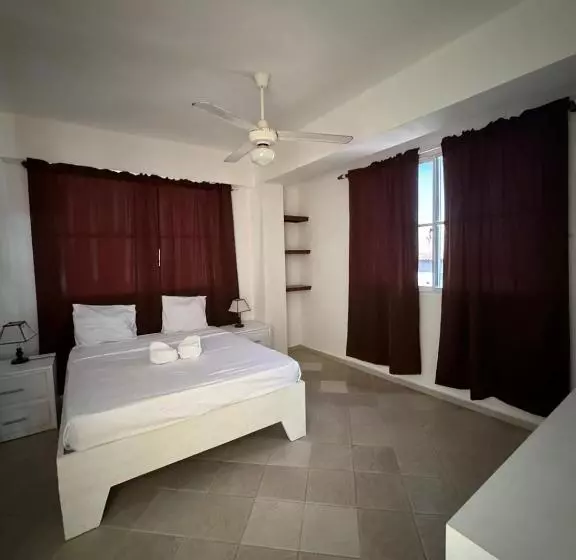 استراحتگاه Las Palmeras By Graziano