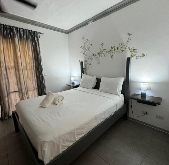 استراحتگاه Las Palmeras By Graziano