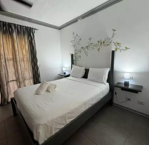 استراحتگاه Las Palmeras By Graziano