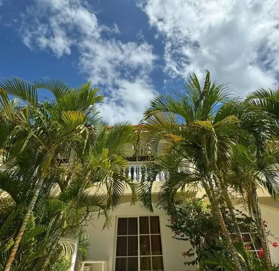 استراحتگاه Las Palmeras By Graziano