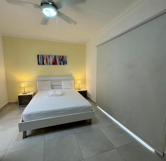 استراحتگاه Las Palmeras By Graziano