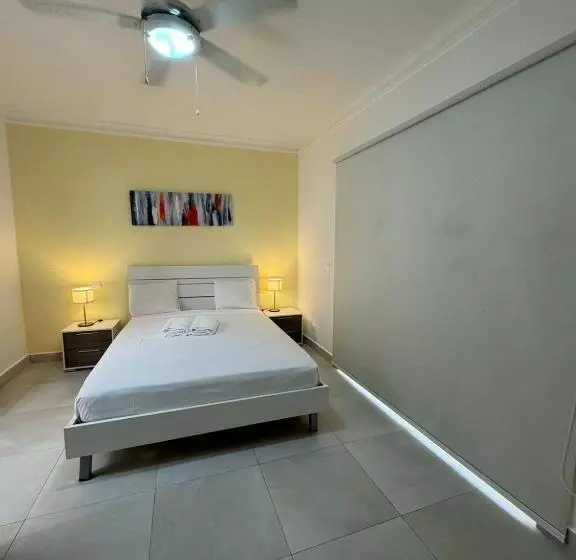 استراحتگاه Las Palmeras By Graziano