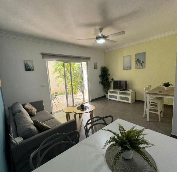 استراحتگاه Las Palmeras By Graziano