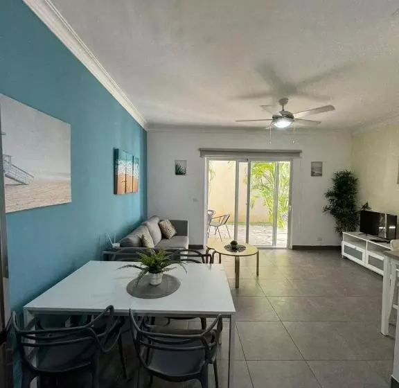 استراحتگاه Las Palmeras By Graziano