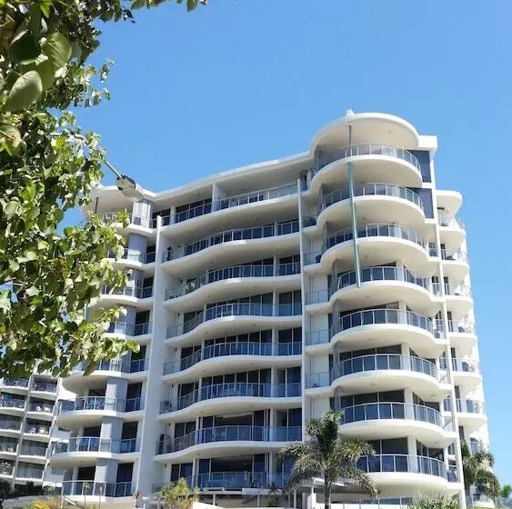 Silver Sea On Sixth Resort