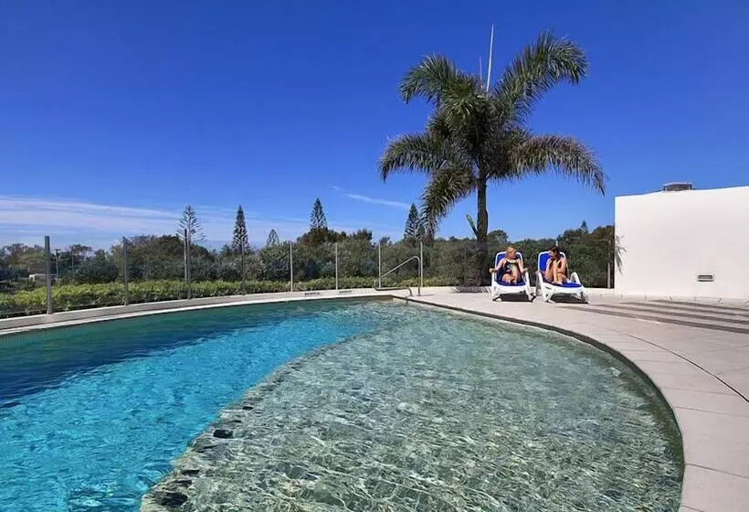 Silver Sea On Sixth Resort