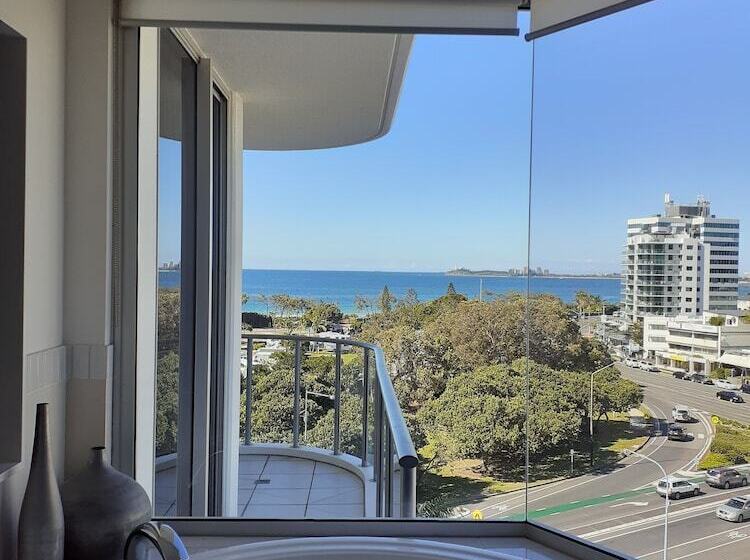 Silver Sea On Sixth Resort