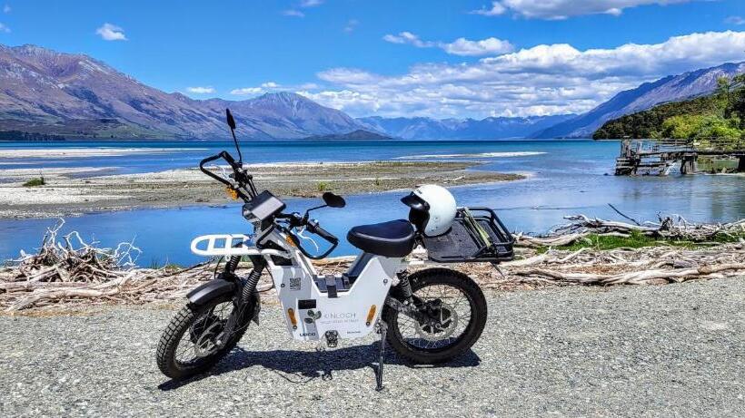 הוסטל Kinloch Wilderness Retreat