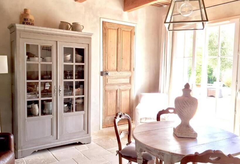 ベッドアンドブレックファースト Bastide De Fontvieille