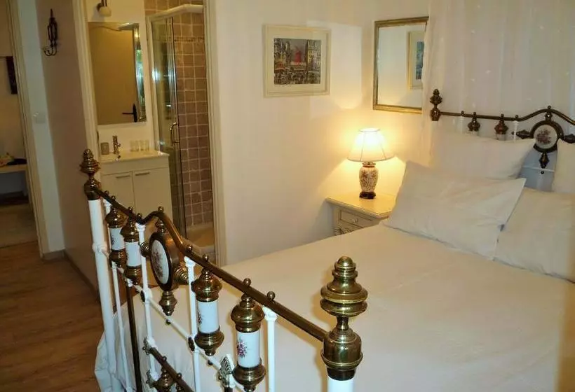 Aamiaismajoitus (B&B) Chez Edèll