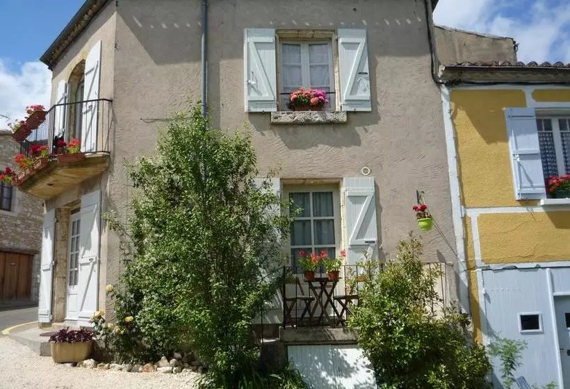 Aamiaismajoitus (B&B) Chez Edèll