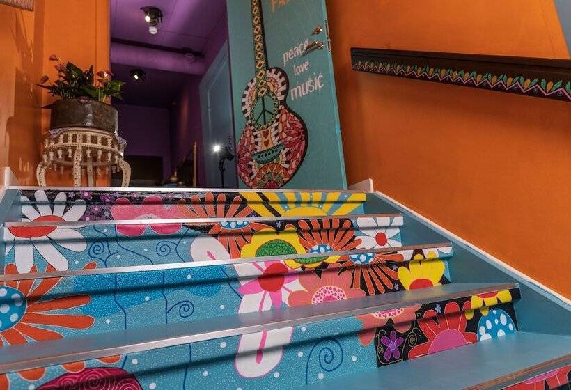 تختخواب و صبحانه Flipflop Beach Bar & Rooms