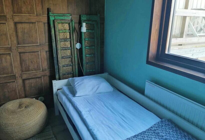 تختخواب و صبحانه Flipflop Beach Bar & Rooms