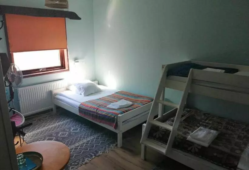 Aamiaismajoitus (B&B) Flipflop Beach Bar & Rooms