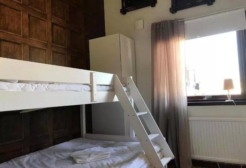 Aamiaismajoitus (B&B) Flipflop Beach Bar & Rooms