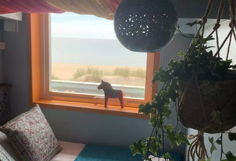 Aamiaismajoitus (B&B) Flipflop Beach Bar & Rooms