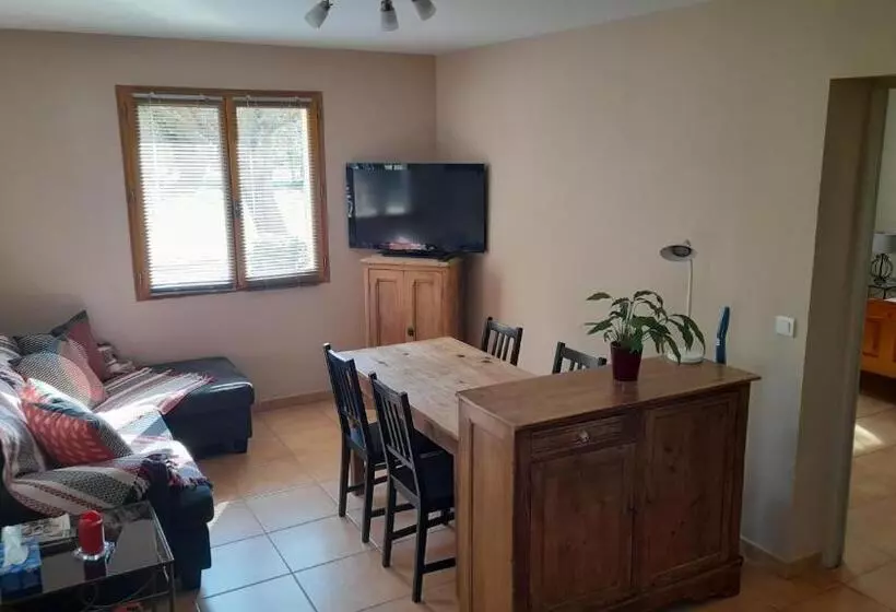 Aamiaismajoitus (B&B) Le Mas Des Vergers