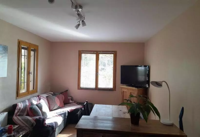 Aamiaismajoitus (B&B) Le Mas Des Vergers