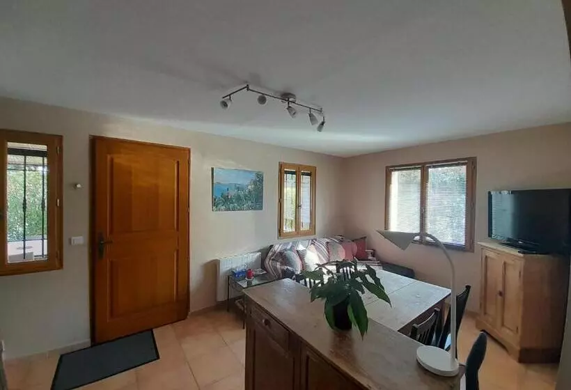 Aamiaismajoitus (B&B) Le Mas Des Vergers