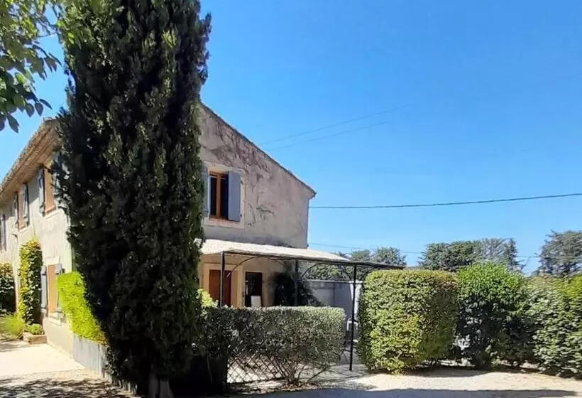 Aamiaismajoitus (B&B) Le Mas Des Vergers