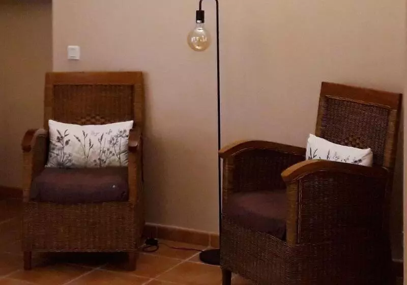 Aamiaismajoitus (B&B) Le Mas Des Vergers