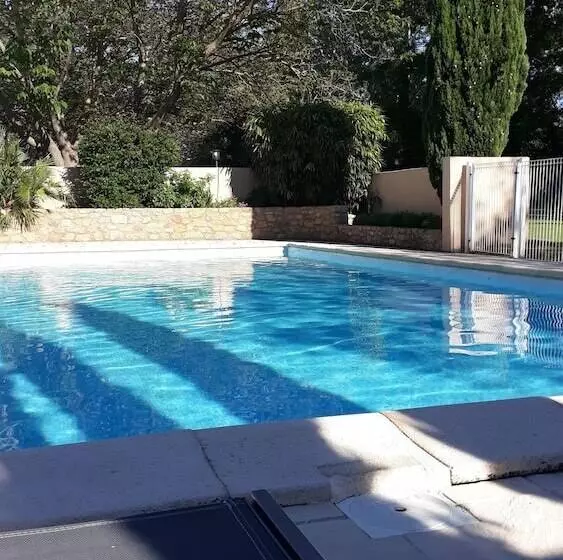 Aamiaismajoitus (B&B) Le Mas Des Vergers