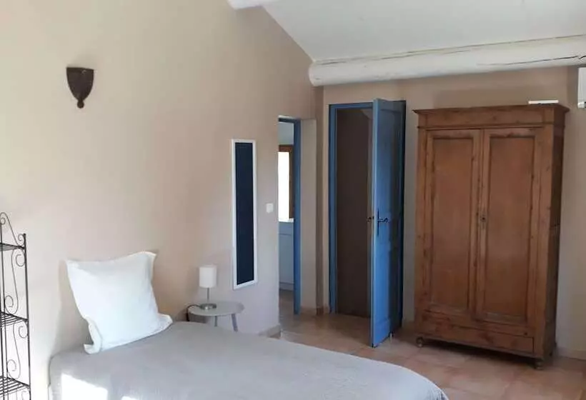 Aamiaismajoitus (B&B) Le Mas Des Vergers