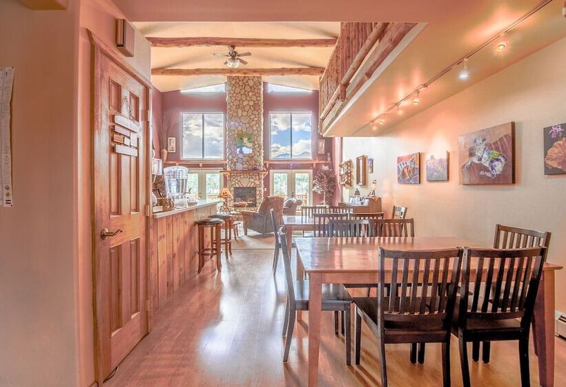 مبيت وإفطار Mountain Goat Lodge