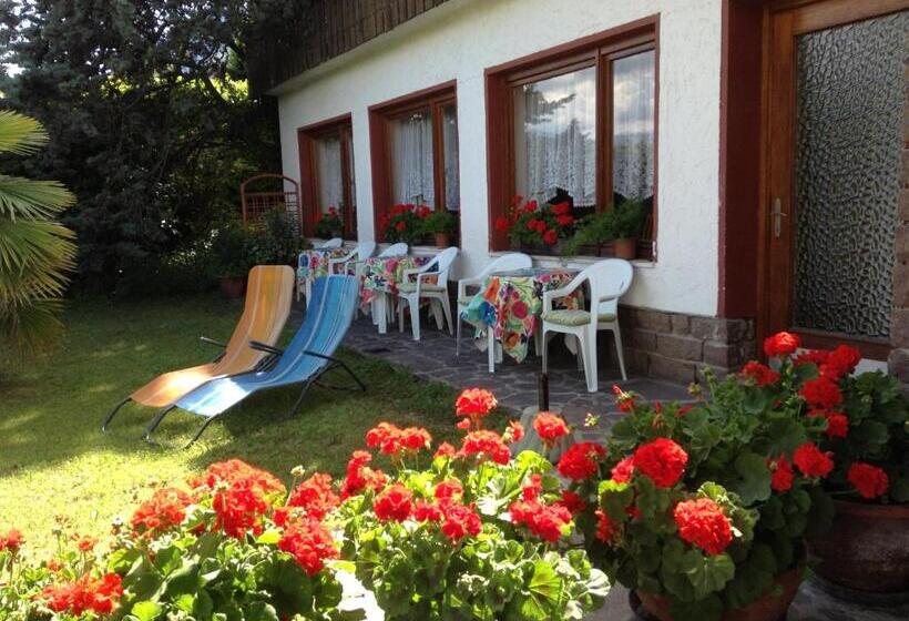 Bed and Breakfast Pension Latemar