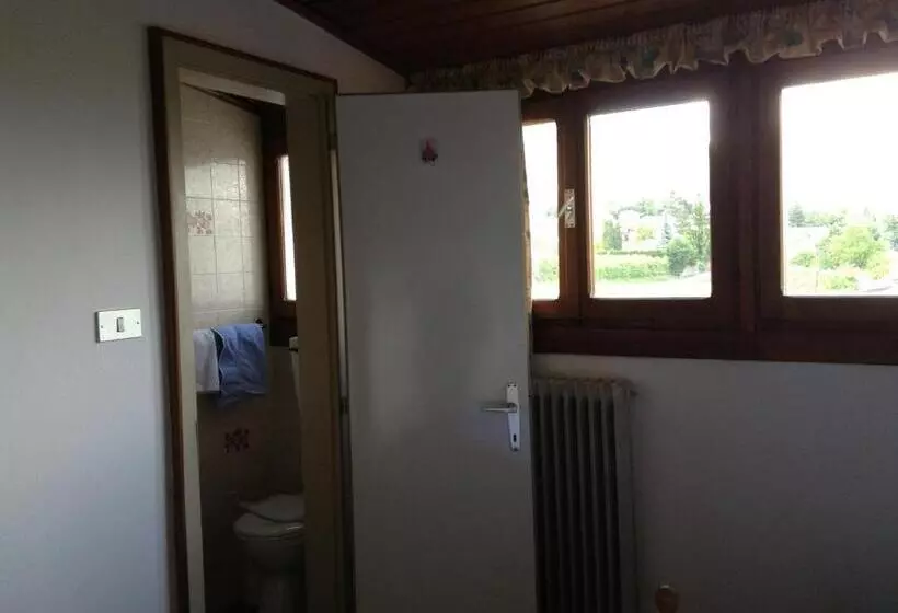 ベッドアンドブレックファースト Pension Latemar